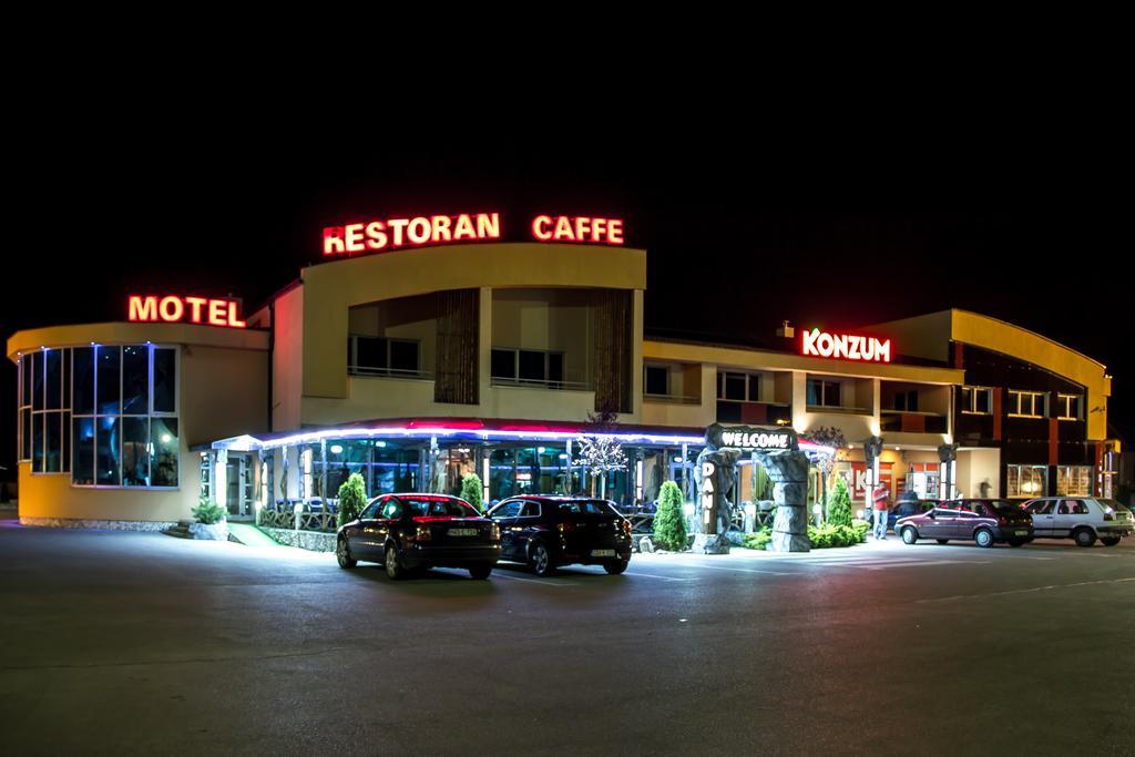 Motel Dani Nova Bila Exteriér fotografie